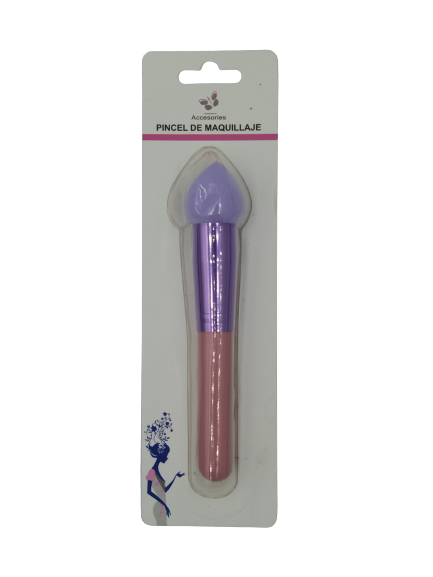 Beauty blender sur pinceau